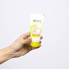 Garnier Skin Naturals Light Daily Face Wash 50ml غارنيه لايت غسول تفتيح بشرة 50مل